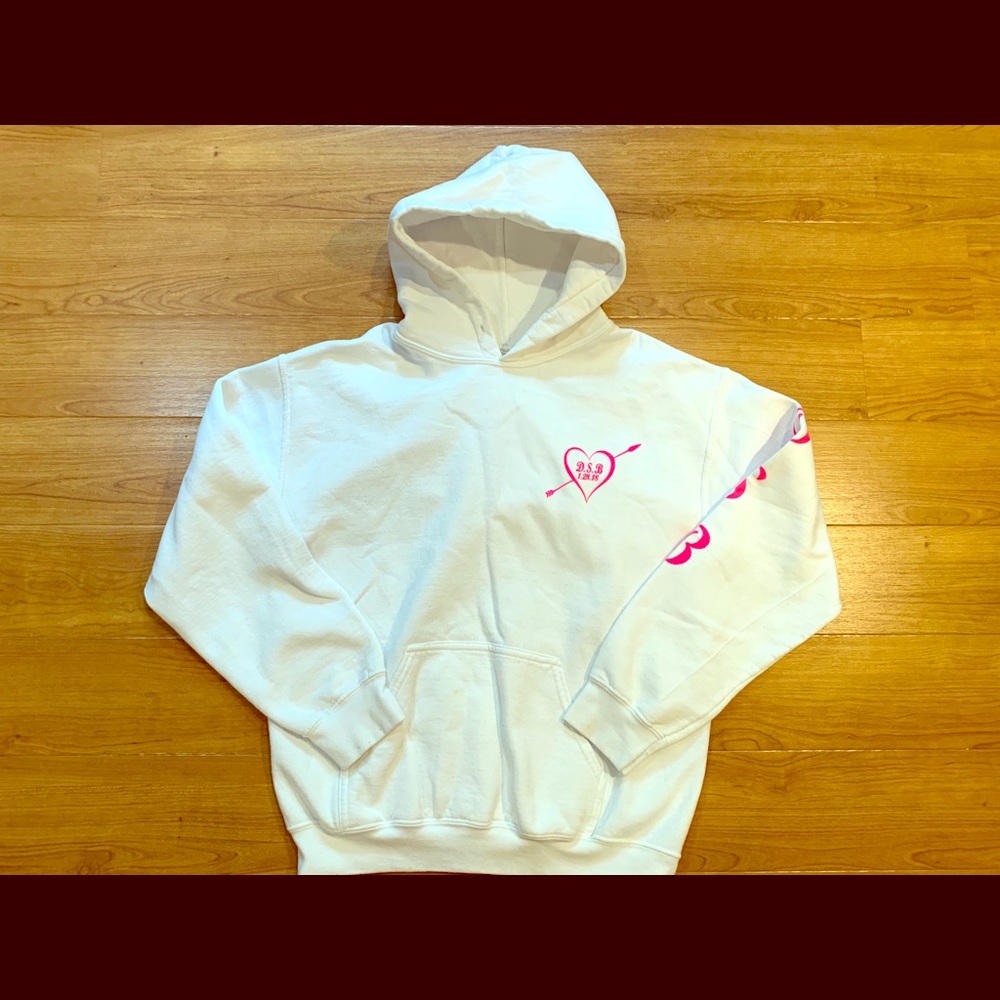 Gildan Activewear White Hoodie Sweatshirt Medium